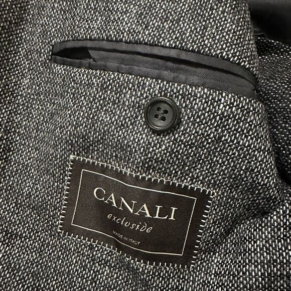 Canali Exclusive Cashmere with Surgeons cuffs - Picture 4 of 9
